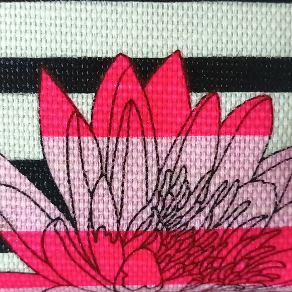 2 items! Sakroots crossbody & wallet vibrant floral pattern pops - Picture 8 of 16